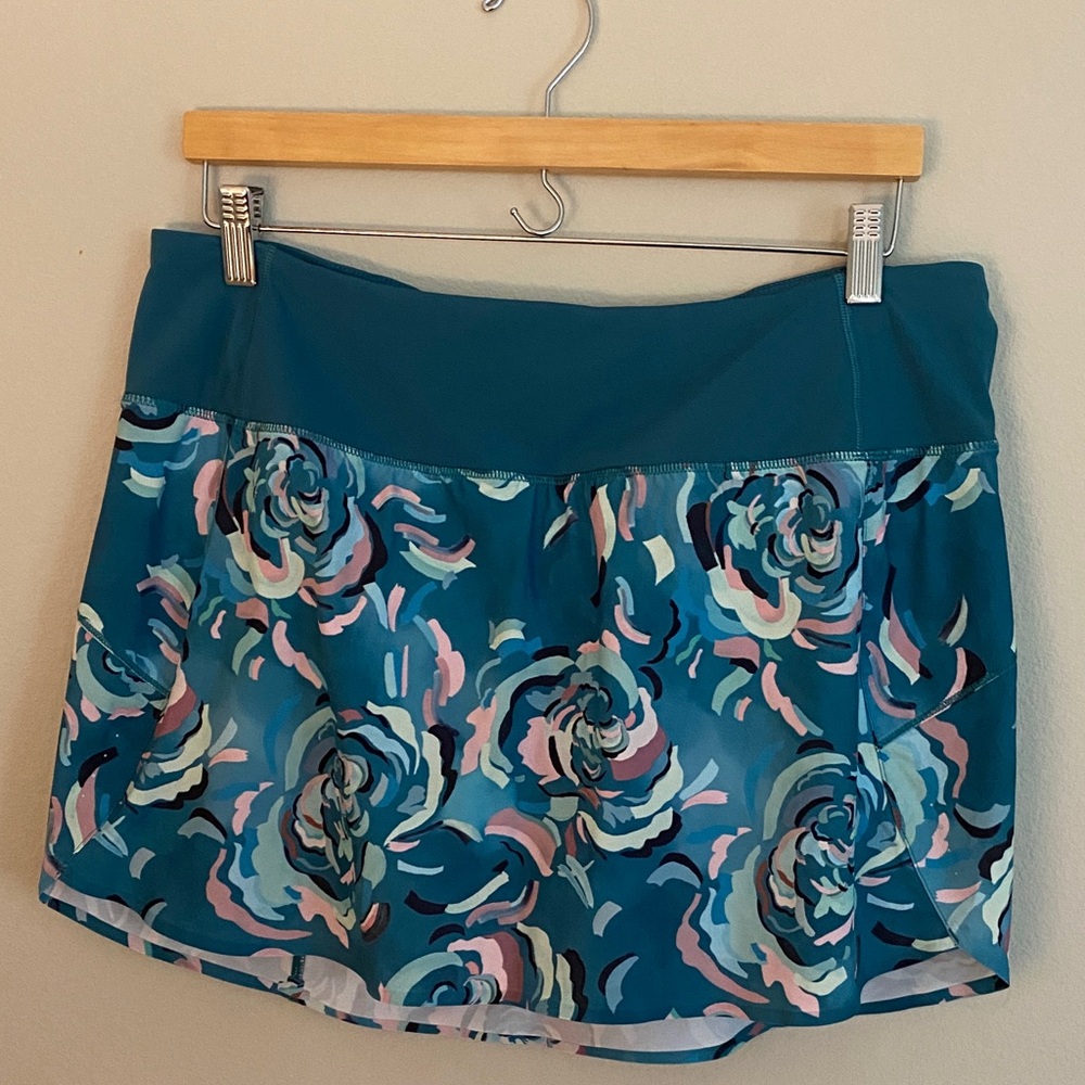 Athleta Teal and Pink Patterned Running Skirt